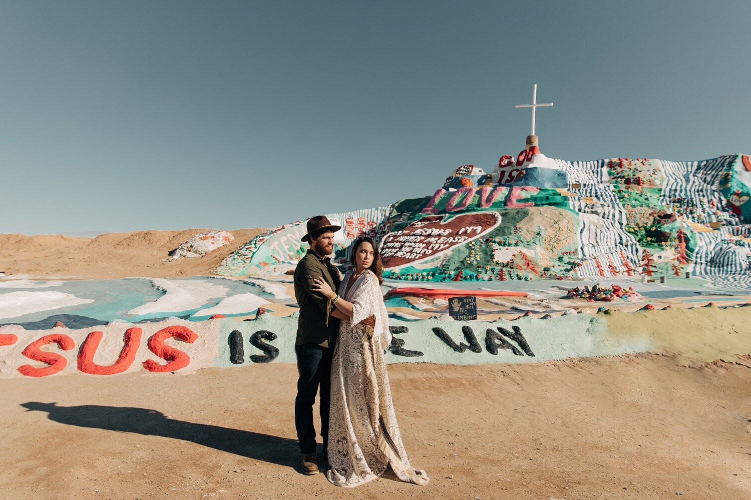 salvation-mountain-elopement-elope-elopement-california-socal-southern-california-boho-boho-wedding-wedding-photographer-california-photographer-california-wedding-photographer (1).jpg