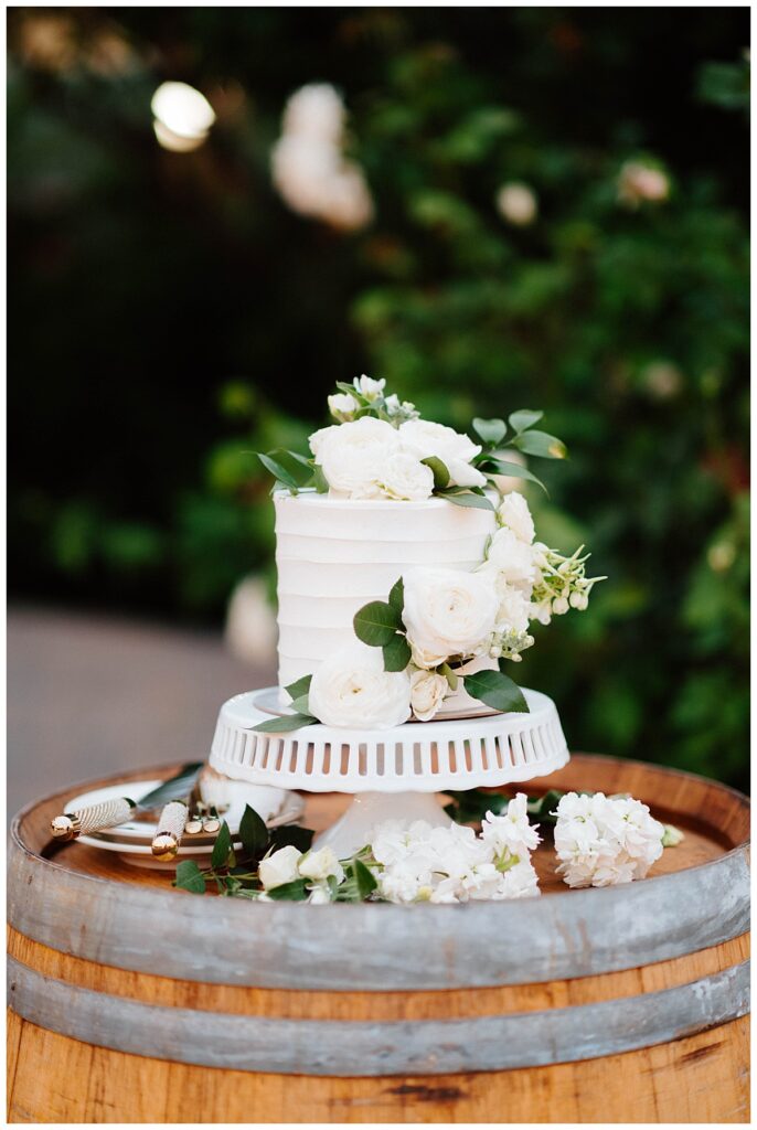 A TIMELESS FALL WEDDING AT THE MOUNT PALOMAR WINERY IN TEMECULA CALIFORNIA CAPTURED BY KATELYN ROSE WEDDINGS