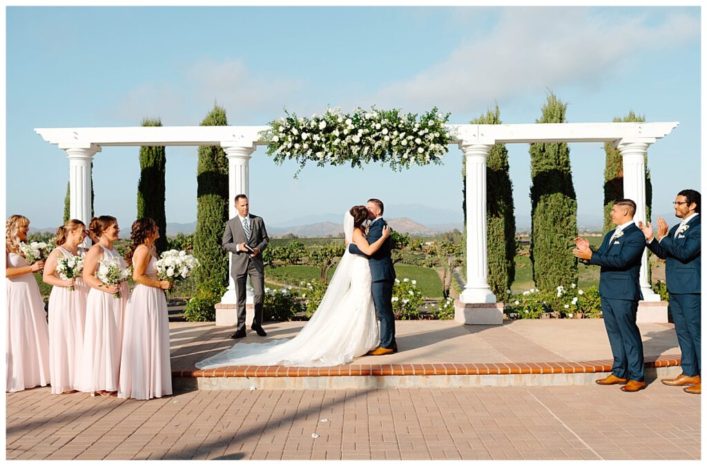 A TIMELESS FALL WEDDING AT THE MOUNT PALOMAR WINERY IN TEMECULA CALIFORNIA CAPTURED BY KATELYN ROSE WEDDINGS